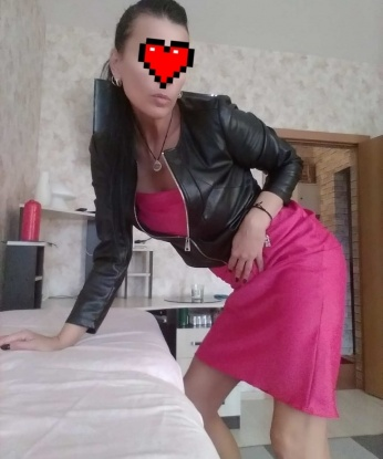 Мои услуги абсолютно безупречны - я настоящая профессионалка. 😏 Разнообразие возможностей, которые я предлагаю, удовлетворят даже самые сокровенные фантазии. 💋 Живу в Москве, где тебя ждут мои ошеломительные фото. 📸 Уверяю, что мои навыки и красота не оставят тебя равнодушным. Довольные отзывы моих клиентов говорят сами за себя. 💕 Так что, не упусти возможность окунуться в мир наслаждения и релаксации со мной. 😉 Алиса
